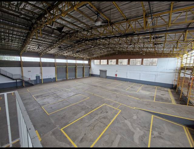 2,722M² WAREHOUSE TO LET IN BENROSE